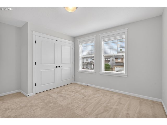 222 Nw 153RD St, Vancouver, WA 98685