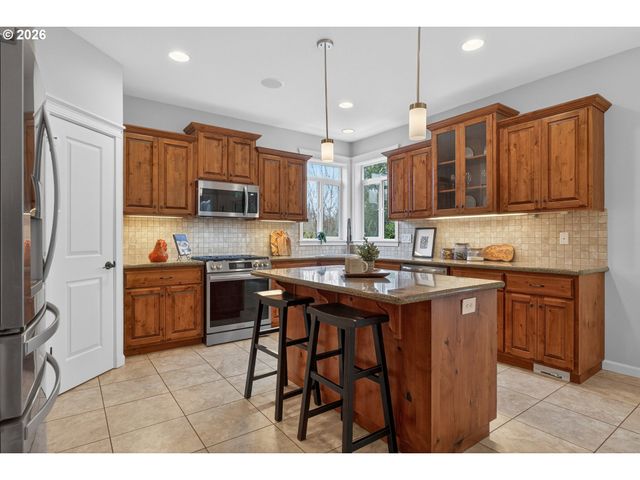 222 Nw 153RD St, Vancouver, WA 98685