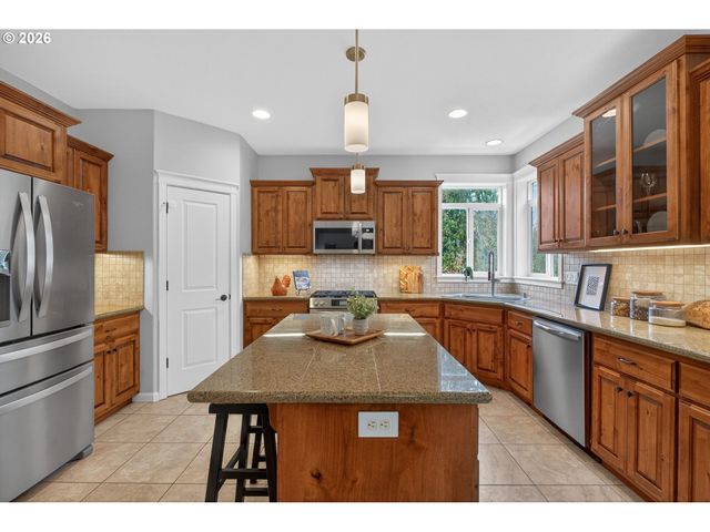 222 Nw 153RD St, Vancouver, WA 98685