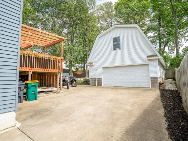 3333 W 39TH Street, Erie, PA 16506