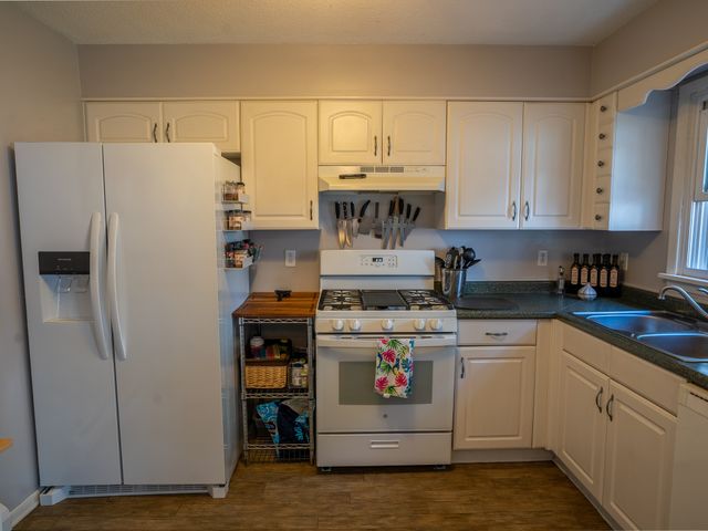 3333 W 39TH Street, Erie, PA 16506