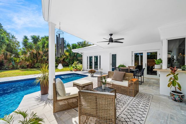 830 Tangerine Way, Gulf Stream, FL 33483