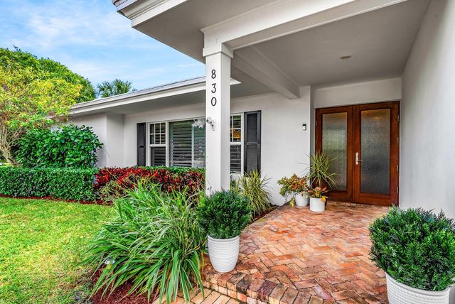 830 Tangerine Way, Gulf Stream, FL 33483