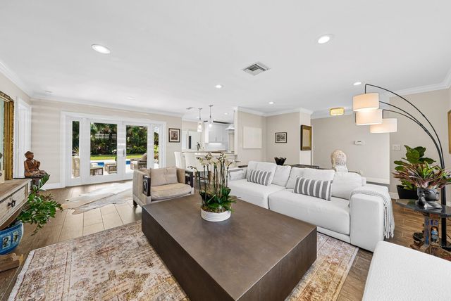 830 Tangerine Way, Gulf Stream, FL 33483