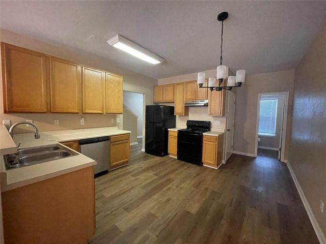 5092 Windsor Forrest Lane, College Park, GA 30349