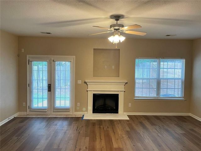 5092 Windsor Forrest Lane, College Park, GA 30349