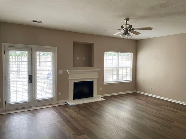 5092 Windsor Forrest Lane, College Park, GA 30349