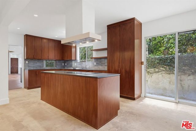 444 S Windsor Boulevard, Los Angeles, CA 90020