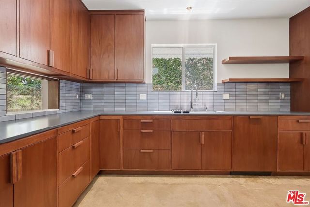444 S Windsor Boulevard, Los Angeles, CA 90020
