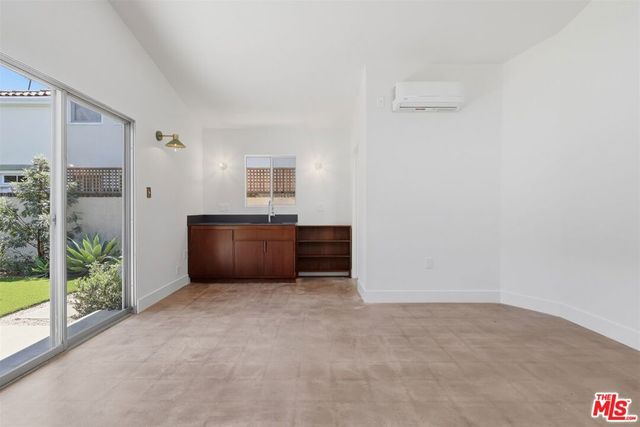 444 S Windsor Boulevard, Los Angeles, CA 90020