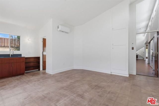 444 S Windsor Boulevard, Los Angeles, CA 90020