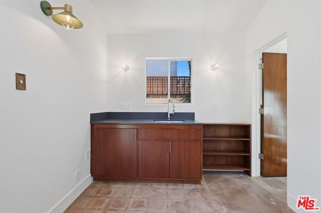 444 S Windsor Boulevard, Los Angeles, CA 90020
