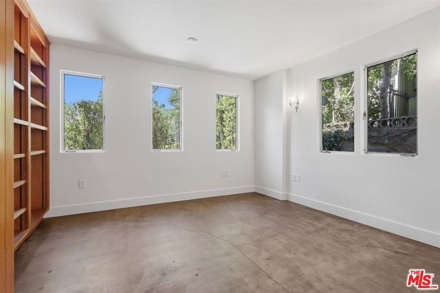 444 S Windsor Boulevard, Los Angeles, CA 90020