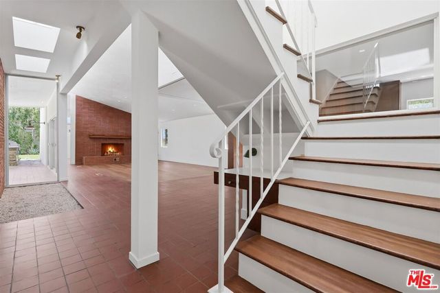 444 S Windsor Boulevard, Los Angeles, CA 90020
