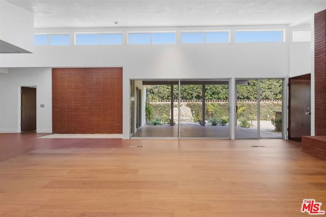 444 S Windsor Boulevard, Los Angeles, CA 90020