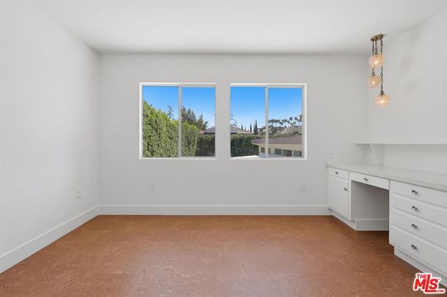 444 S Windsor Boulevard, Los Angeles, CA 90020