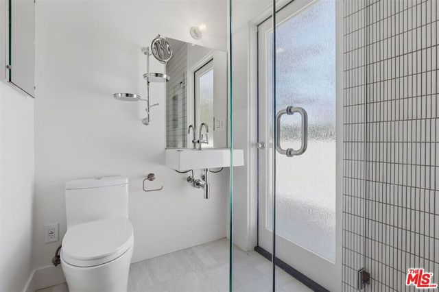 444 S Windsor Boulevard, Los Angeles, CA 90020