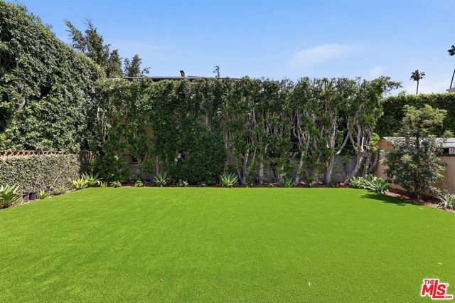 444 S Windsor Boulevard, Los Angeles, CA 90020