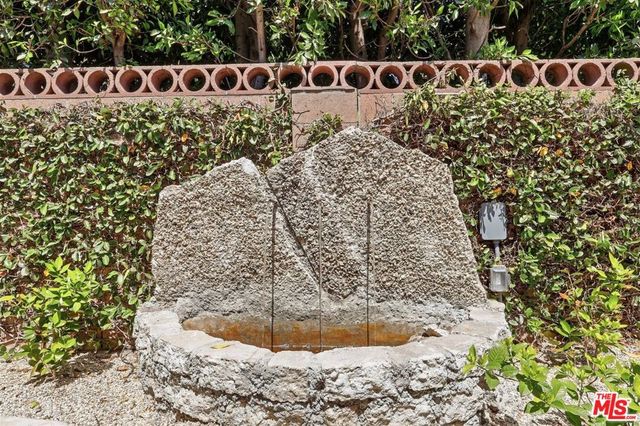 444 S Windsor Boulevard, Los Angeles, CA 90020