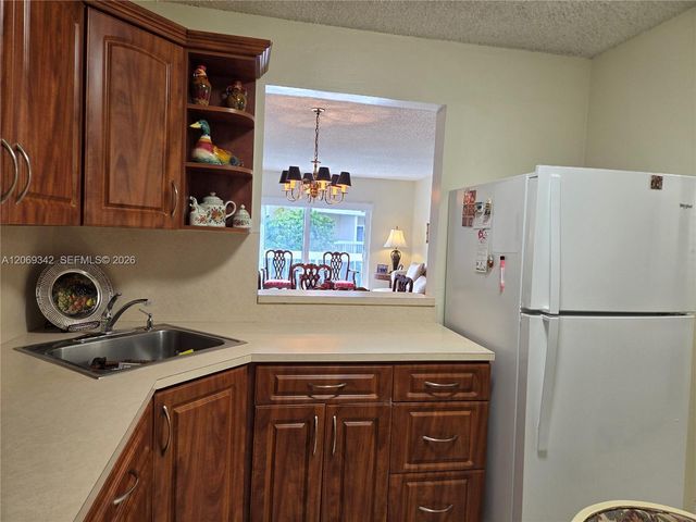 7707 Camino Real 209, Miami, FL 33143