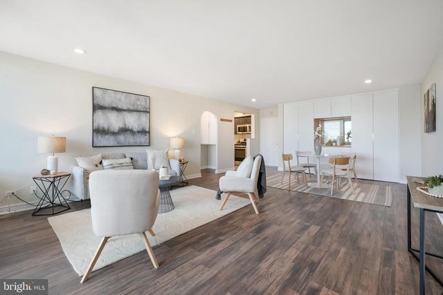 1245 4TH ST SW #E-805, Washington, DC 20024