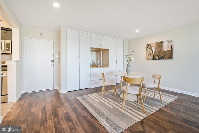 1245 4TH ST SW #E-805, Washington, DC 20024