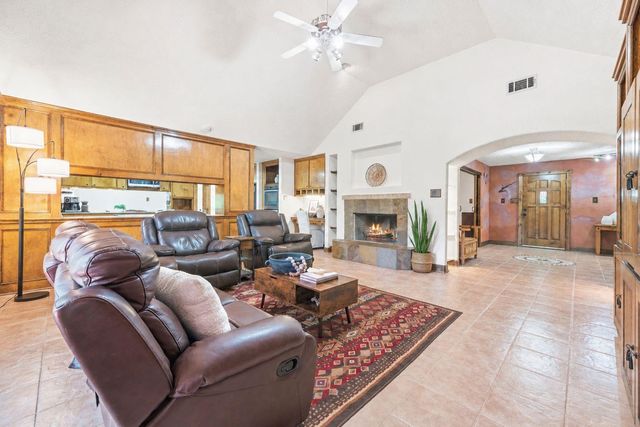 281 Ridgewood Drive, Magnolia, TX 77355