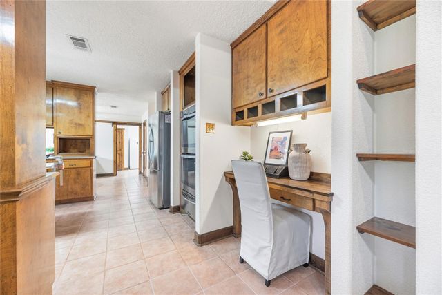 281 Ridgewood Drive, Magnolia, TX 77355