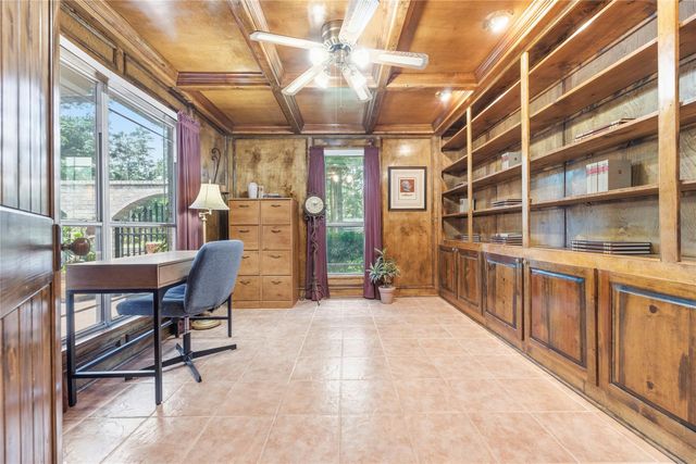 281 Ridgewood Drive, Magnolia, TX 77355