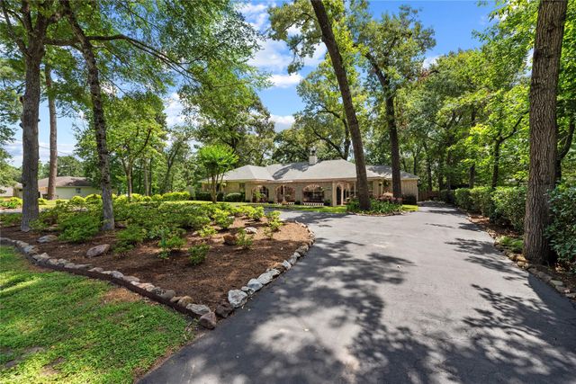 281 Ridgewood Drive, Magnolia, TX 77355