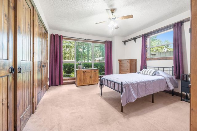 281 Ridgewood Drive, Magnolia, TX 77355