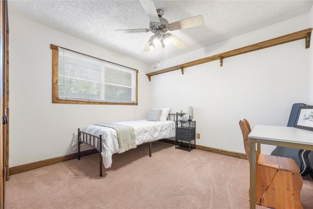 281 Ridgewood Drive, Magnolia, TX 77355