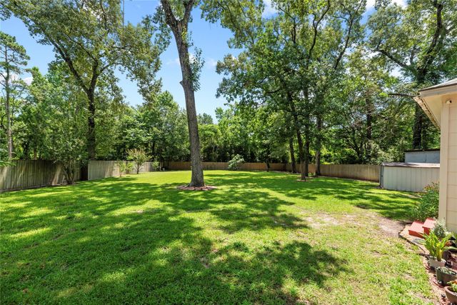 281 Ridgewood Drive, Magnolia, TX 77355