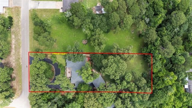281 Ridgewood Drive, Magnolia, TX 77355