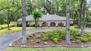 281 Ridgewood Drive, Magnolia, TX 77355