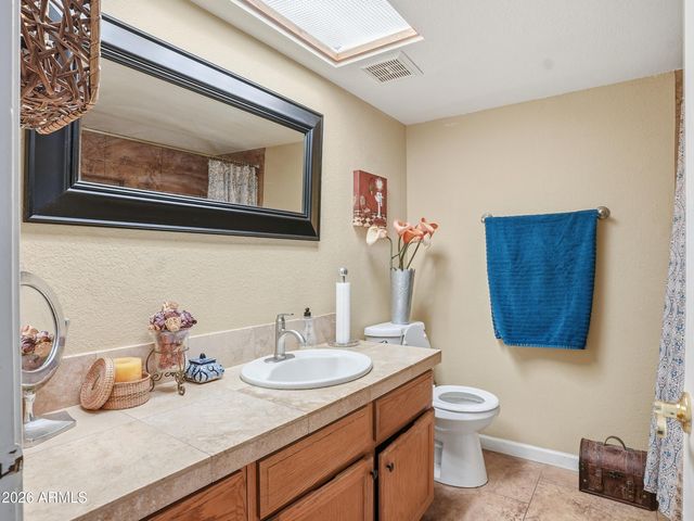 1832 N 52ND Street 107, Phoenix, AZ 85008