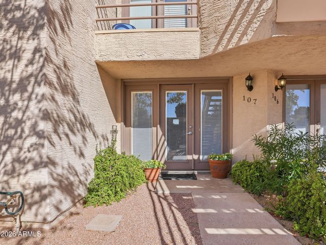 1832 N 52ND Street 107, Phoenix, AZ 85008