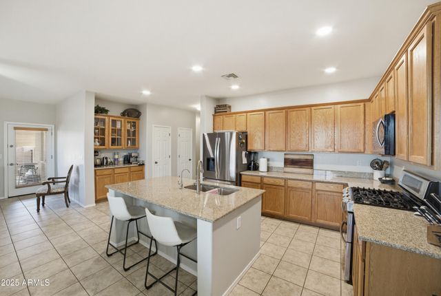 1111 E MADERA GROVE Lane, Sahuarita, AZ 85629