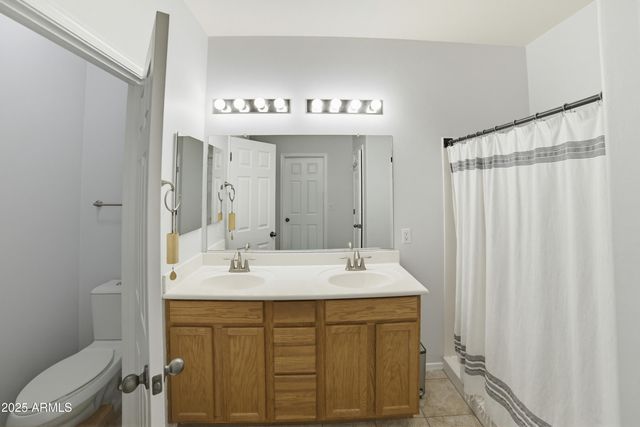 1111 E MADERA GROVE Lane, Sahuarita, AZ 85629