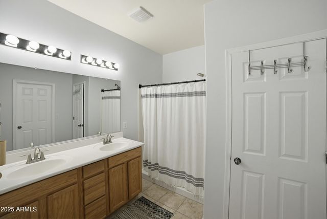 1111 E MADERA GROVE Lane, Sahuarita, AZ 85629