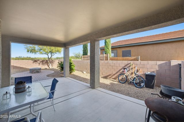 1111 E MADERA GROVE Lane, Sahuarita, AZ 85629