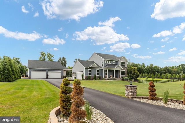 215 SADDLE RIDGE LN, Fredericksburg, VA 22406