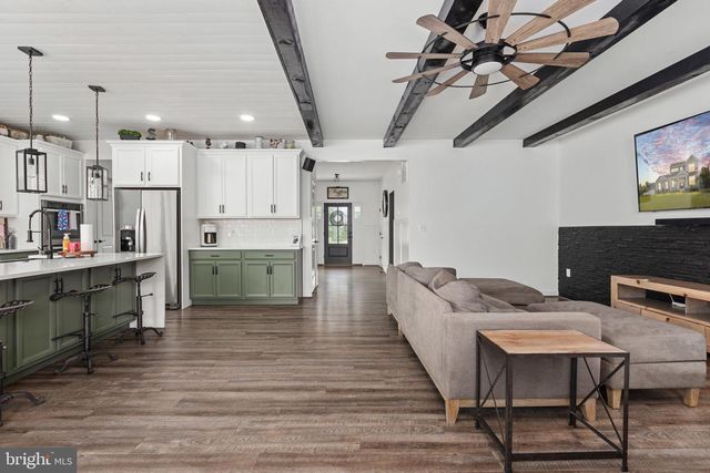 215 SADDLE RIDGE LN, Fredericksburg, VA 22406