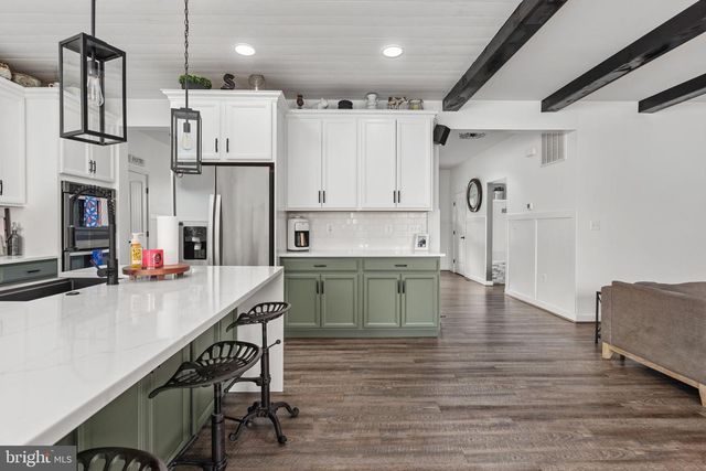 215 SADDLE RIDGE LN, Fredericksburg, VA 22406