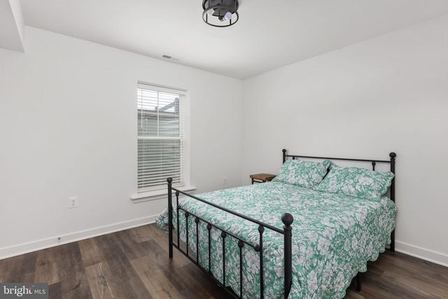 215 SADDLE RIDGE LN, Fredericksburg, VA 22406