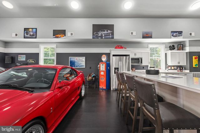 215 SADDLE RIDGE LN, Fredericksburg, VA 22406