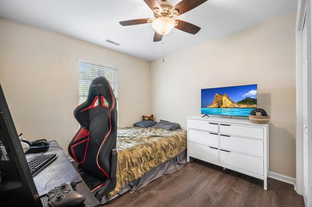 133 Hanahan Plantation Circle, Hanahan, SC 29410