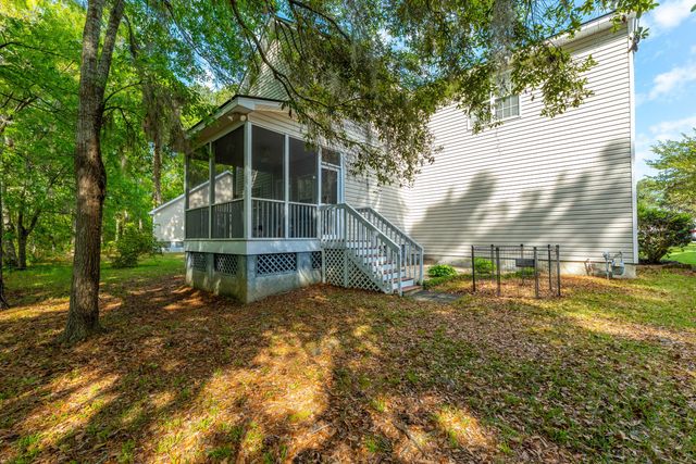 133 Hanahan Plantation Circle, Hanahan, SC 29410