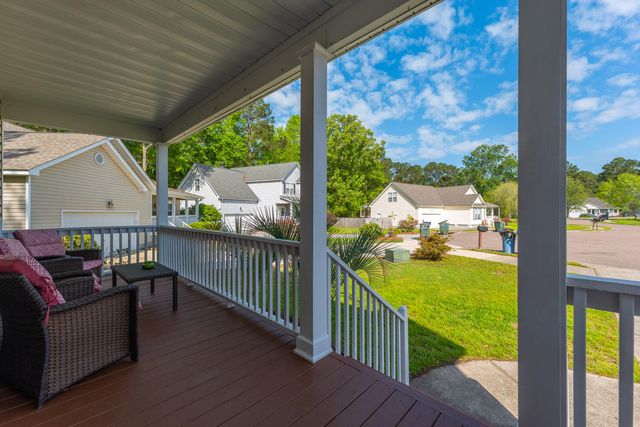 133 Hanahan Plantation Circle, Hanahan, SC 29410