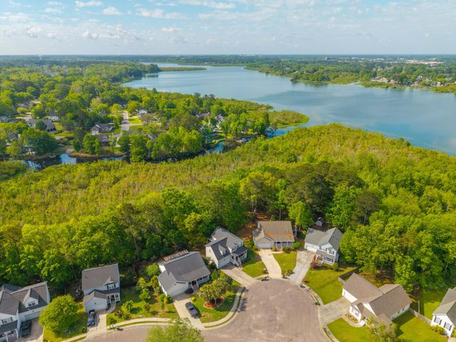 133 Hanahan Plantation Circle, Hanahan, SC 29410